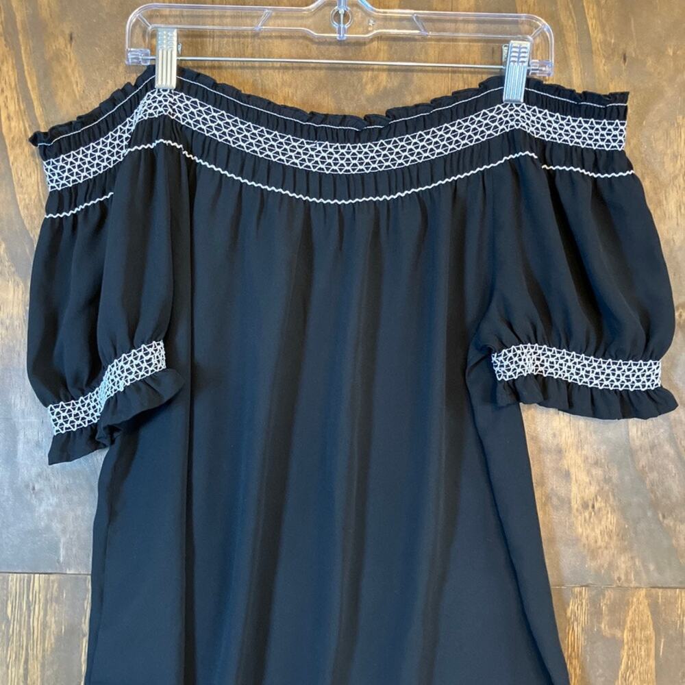 Express Black Off-Shoulder Blouse with White Trim - Picture 9 of 10